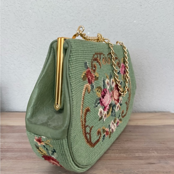 Vintage 1960s Fabric Needlepoint Floral Green Chain Bag - Picture 2 of 6